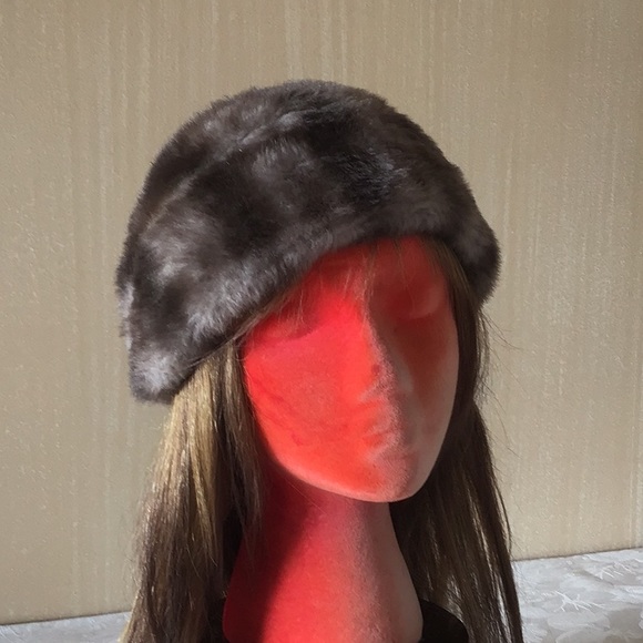 Vintage Faux-Fur Hat - Picture 1 of 9
